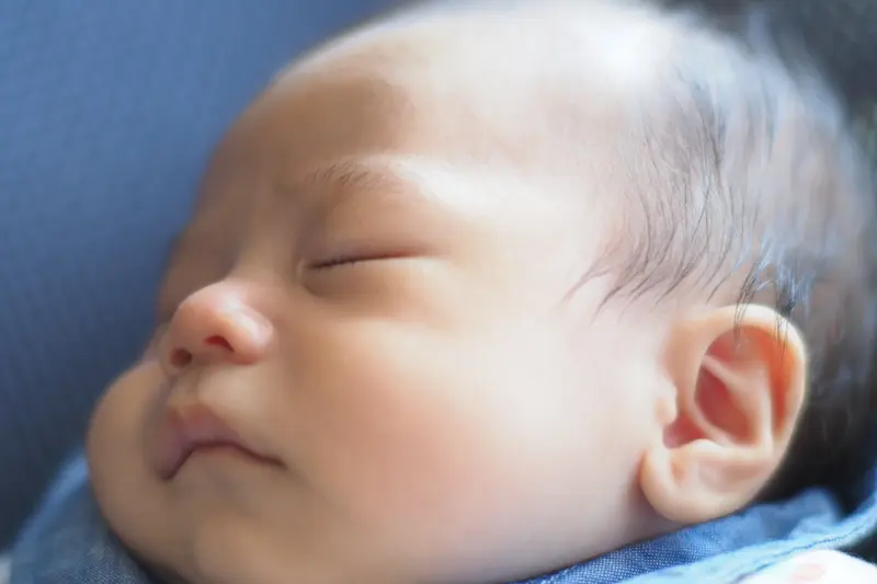 Bé sơ sinh ngủ ngon khi có bảo mẫu chăm đúng cách tại nhà TP.HCM